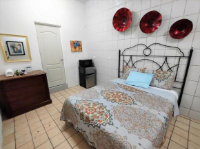Tres Migueles, habitación Anngel, comoda, cerca de la marina, zona turistica y playa